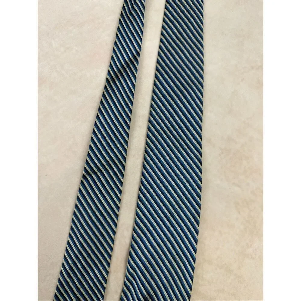 Vintage 1960s Men’s Neck Tie 100% Silk Blue Silver Stripe  Mad Men Mod MCM